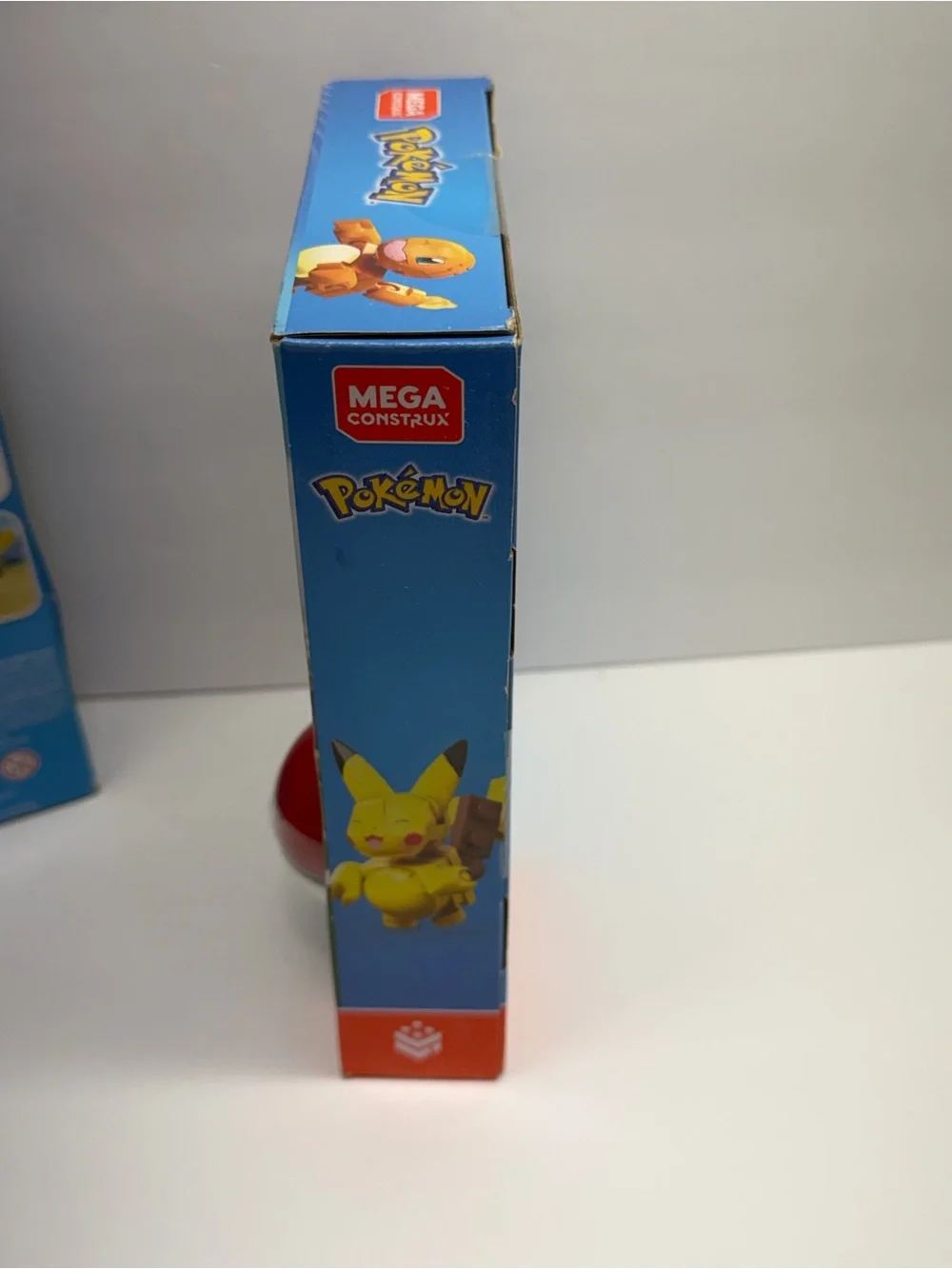 Mega Construx Pokémon Kanto Partners Building Set with Poké Ball (Blue/Red)